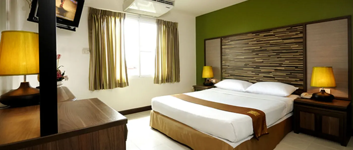 Rambuttri Village Hotel and Plaza — photo 3
